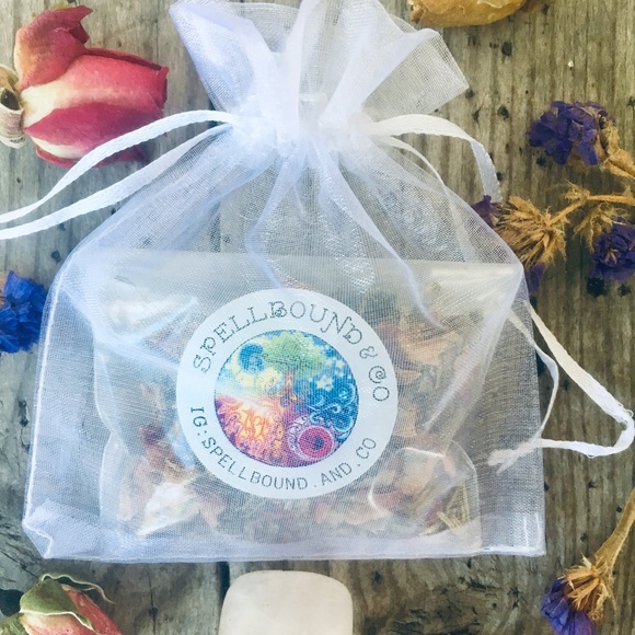 Full Moon Ritual Kit - Picture 2 of 5